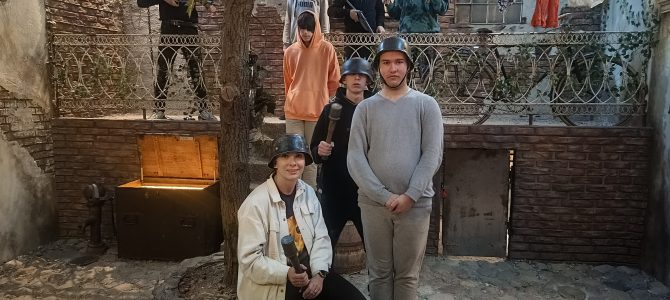 Blac Cat Escape Room